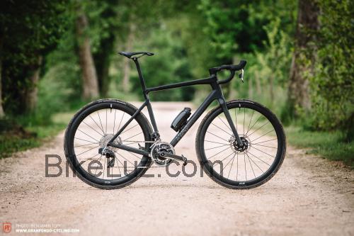 Rose Reveal Six ficha tecnica
